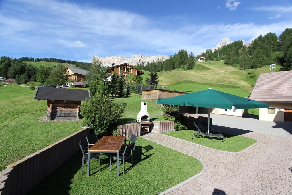 Taela Apartments Сан Касиано Екстериор снимка