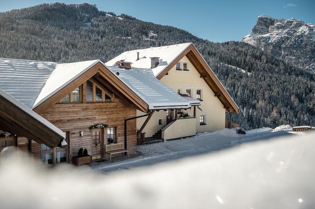 Taela Apartments Сан Касиано Екстериор снимка