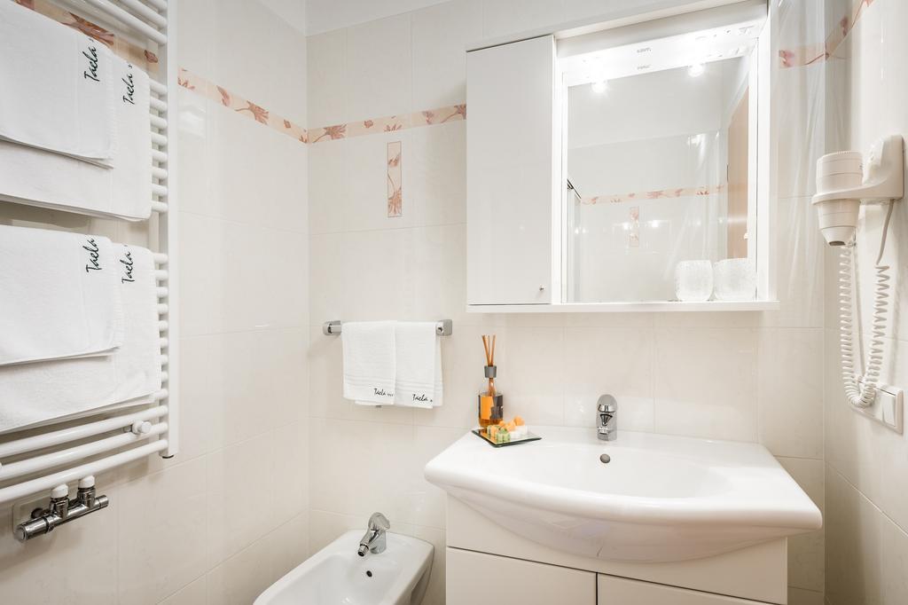 Taela Apartments Сан Касиано Екстериор снимка